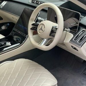 s class taxi london